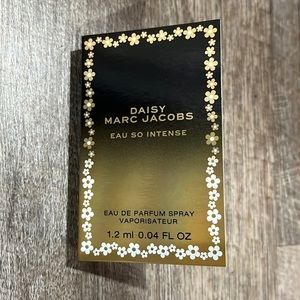 😍 5 for $25 Sample Sale - Daisy Intense Marc Jacobs